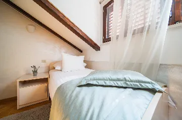 Seaside Family Villa with Pool in Dubrovnik