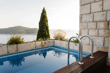 Elegant Heritage Villa with Pool in Dubrovnik