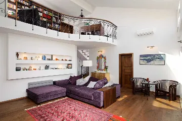 Elegant 5-Bedroom Villa with Pool in Trogir