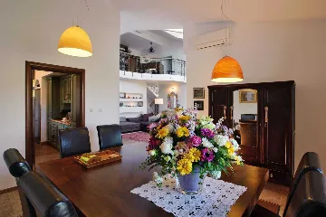 Elegant 5-Bedroom Villa with Pool in Trogir