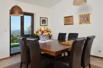 Elegant 5-Bedroom Villa with Pool in Trogir