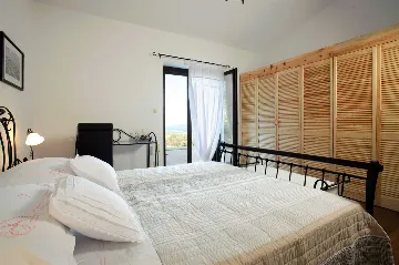 Elegant 5-Bedroom Villa with Pool in Trogir