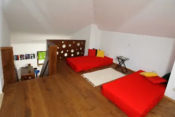 Elegant 5-Bedroom Villa with Pool in Trogir