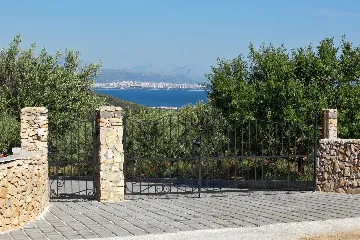 Elegant 5-Bedroom Villa with Pool in Trogir