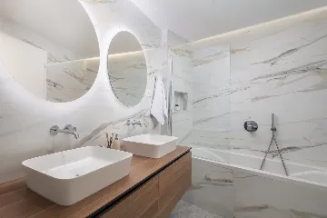 Spacious 6-Bedroom Villa with Private Heated Pool, Seget Vranjica