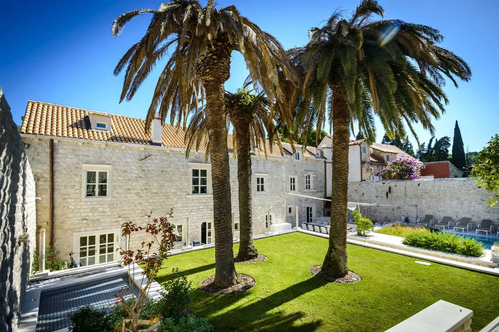 Elegant Heritage Villa with Pool in Zaton