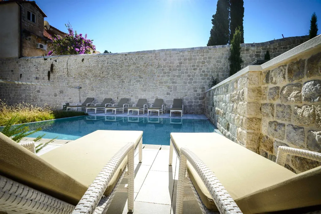 Elegant Heritage Villa with Pool in Zaton