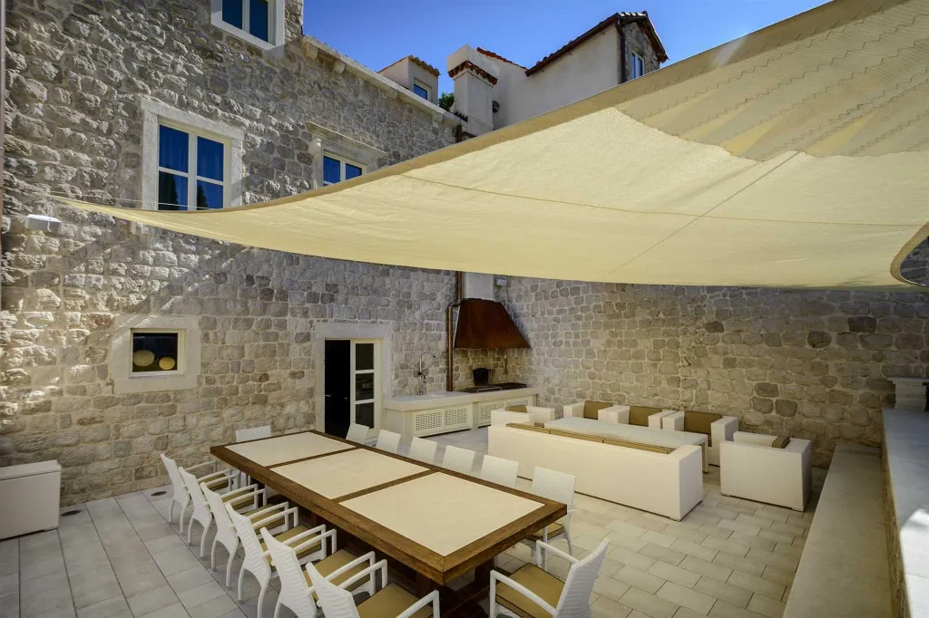 Elegant Heritage Villa with Pool in Zaton