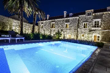 Elegant Heritage Villa with Pool in Zaton