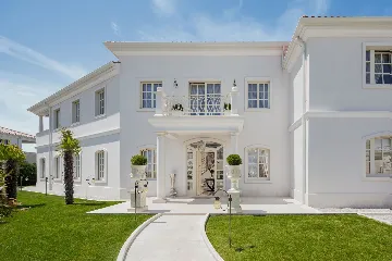 Family Villa with Pool in Vabriga