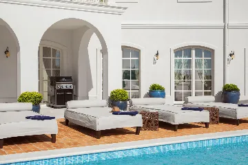 Family Villa with Pool in Vabriga