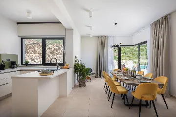 Modern Villa Retreat with Pool, Komiža