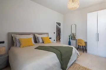 Modern Villa Retreat with Pool, Komiža