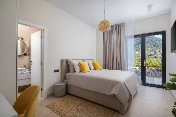 Modern Villa Retreat with Pool, Komiža