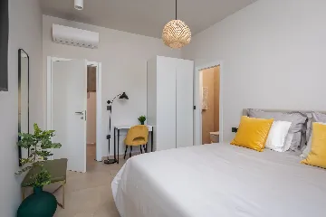 Modern Villa Retreat with Pool, Komiža