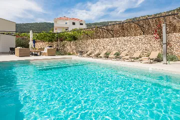 Modern Villa Retreat with Pool, Komiža