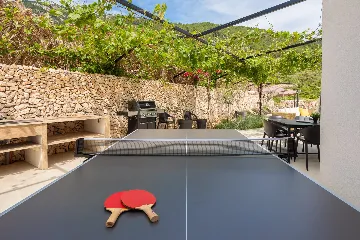 Modern Villa Retreat with Pool, Komiža