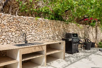 Modern Villa Retreat with Pool, Komiža