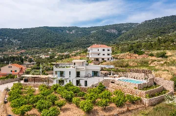 Modern Villa Retreat with Pool, Komiža