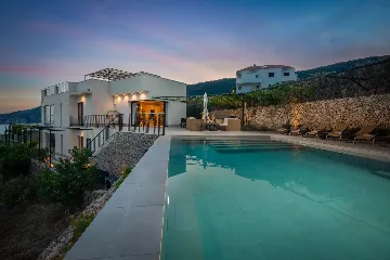 Modern Villa Retreat with Pool, Komiža