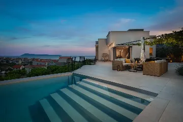 Modern Villa Retreat with Pool, Komiža