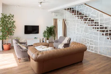 Modern 6-Bedroom Villa with Pool in Kaštel Lukšić