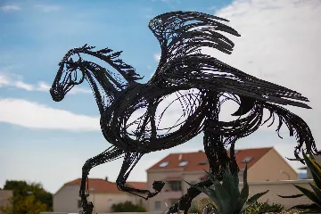 Modern 6-Bedroom Villa with Pool in Kaštel Lukšić