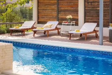 Modern 6-Bedroom Villa with Pool in Kaštel Lukšić