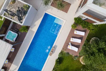 Modern 6-Bedroom Villa with Pool in Kaštel Lukšić