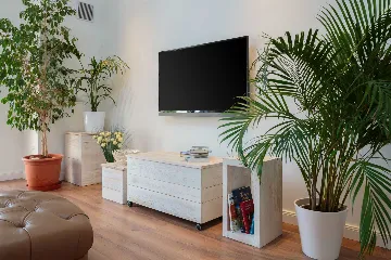 Modern 6-Bedroom Villa with Pool in Kaštel Lukšić