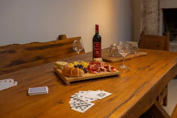 Modern 6-Bedroom Villa with Pool in Kaštel Lukšić