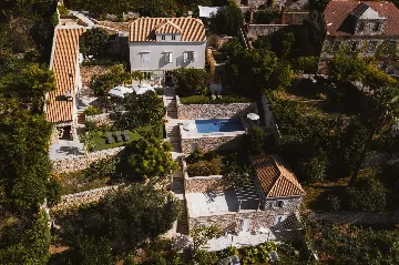 Spacious Villa Retreat with Pool in Dubrovnik