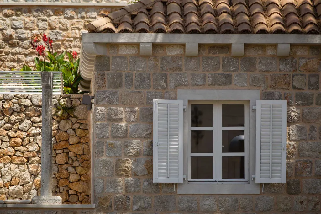 Spacious Villa Retreat with Pool in Dubrovnik