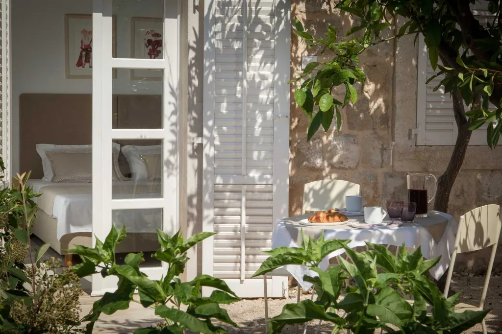 Spacious Villa Retreat with Pool in Dubrovnik