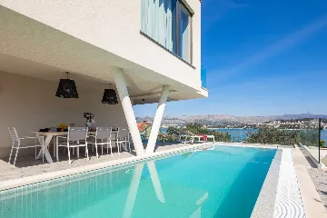 Modern Seaside Villa with Pool in Okrug Gornji