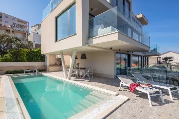 Modern Seaside Villa with Pool in Okrug Gornji