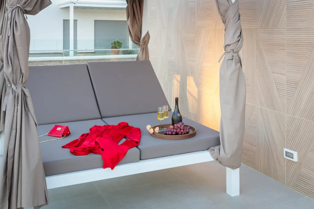 Modern Seaside Villa with Pool in Okrug Gornji