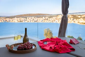 Modern Seaside Villa with Pool in Okrug Gornji