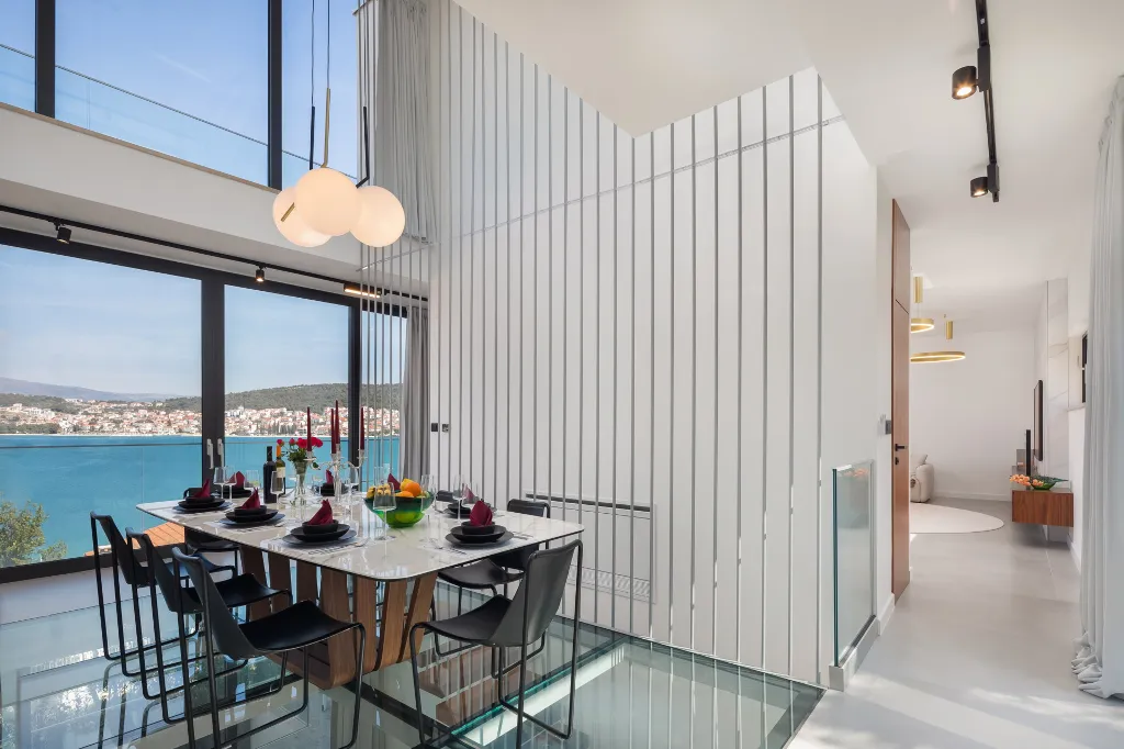 Modern Seaside Villa with Pool in Okrug Gornji