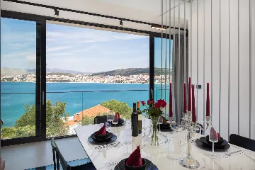 Modern Seaside Villa with Pool in Okrug Gornji