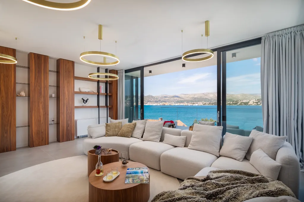 Modern Seaside Villa with Pool in Okrug Gornji