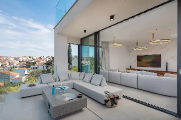 Modern Seaside Villa with Pool in Okrug Gornji