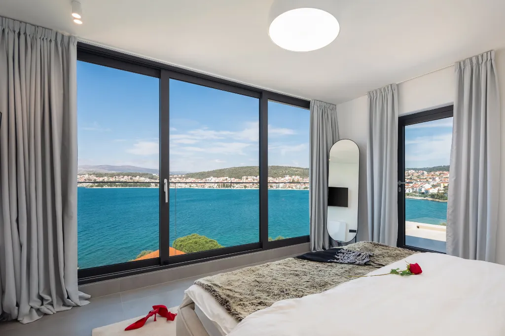 Modern Seaside Villa with Pool in Okrug Gornji