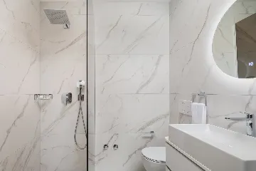 Modern Seaside Villa with Pool in Okrug Gornji