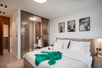 Modern Seaside Villa with Pool in Okrug Gornji