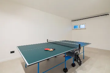 Modern Seaside Villa with Pool in Okrug Gornji