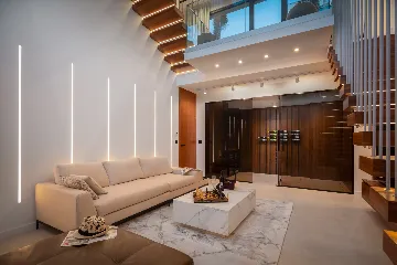 Modern Seaside Villa with Pool in Okrug Gornji