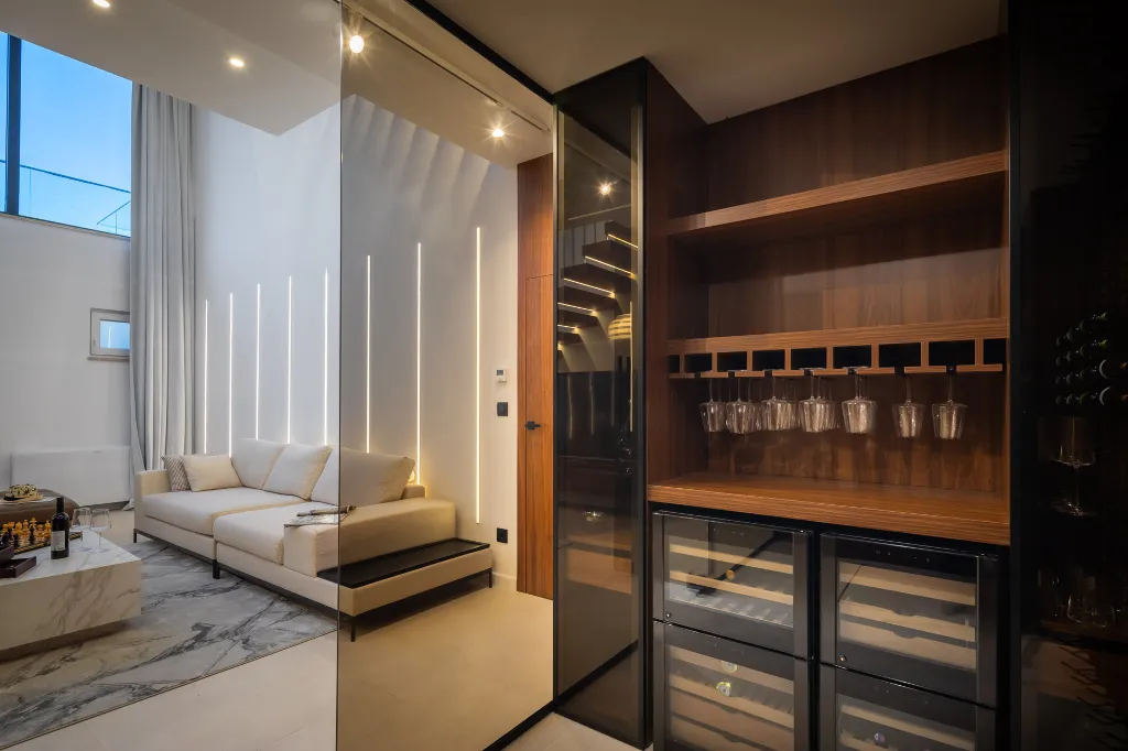 Modern Seaside Villa with Pool in Okrug Gornji