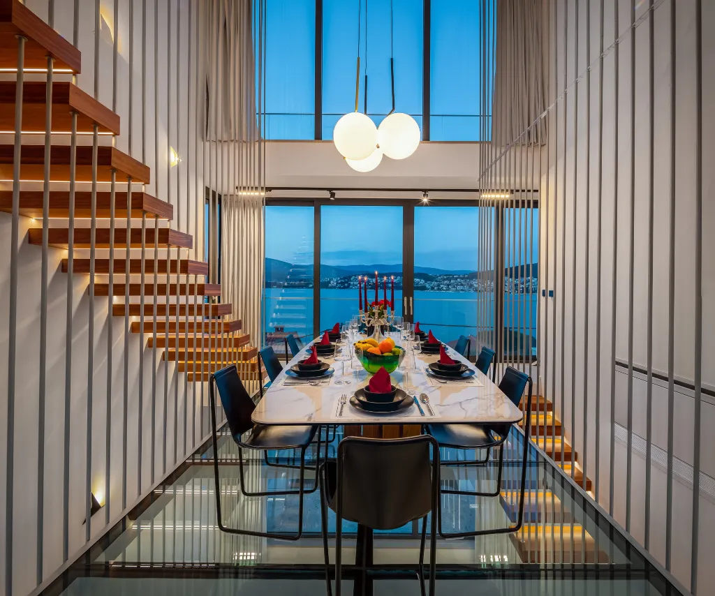 Modern Seaside Villa with Pool in Okrug Gornji
