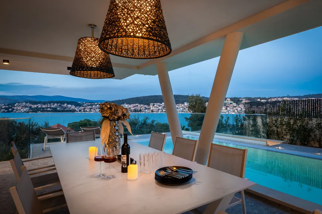 Modern Seaside Villa with Pool in Okrug Gornji